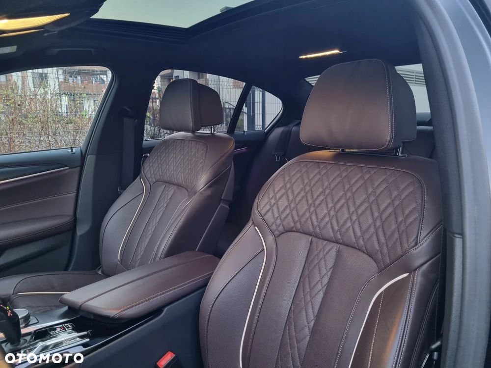 BMW Seria 5 530i xDrive mHEV M Sport sport - 16