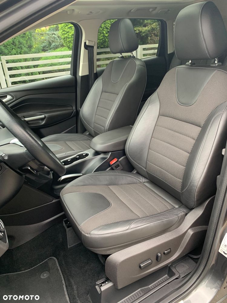 Ford Kuga 2.0 TDCi 4x4 Individual - 28