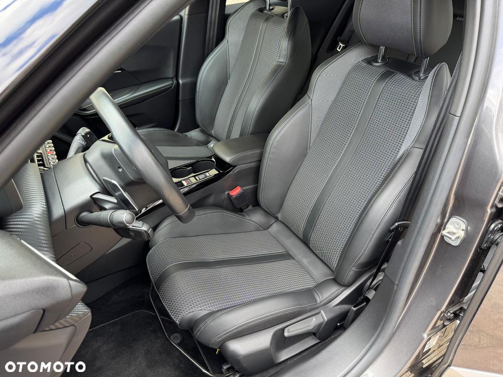 Peugeot 2008 1.5 BlueHDi GT S&S EAT8 - 11
