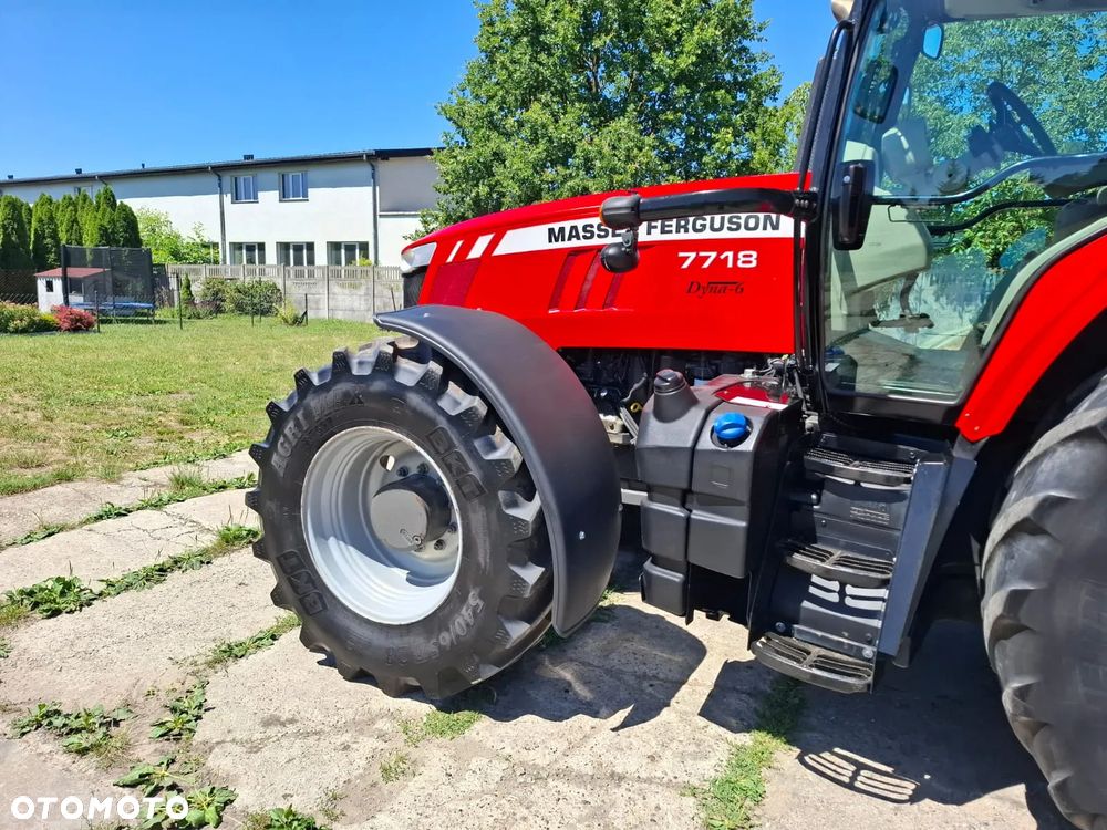 Massey Ferguson 7718 - 18