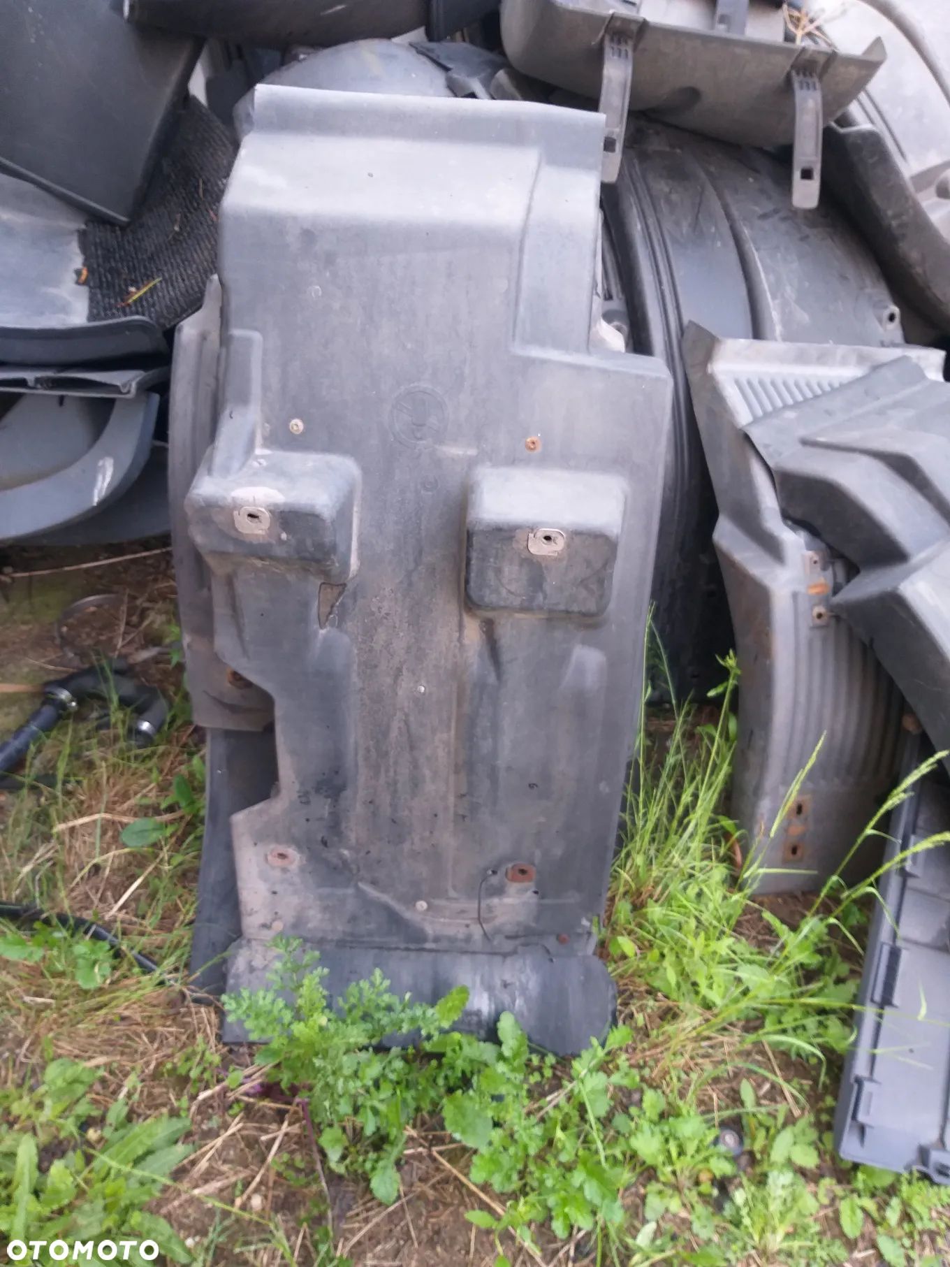 błotnik nadkole przód renault gama T - 1