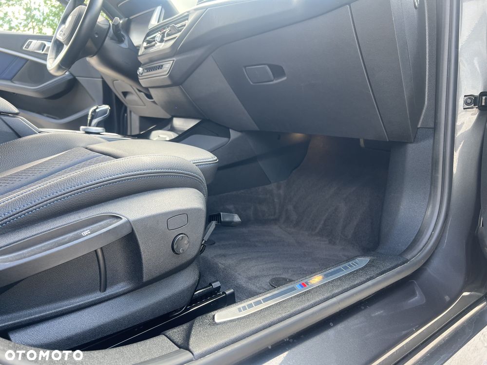 BMW Seria 1 118i M Sport - 12