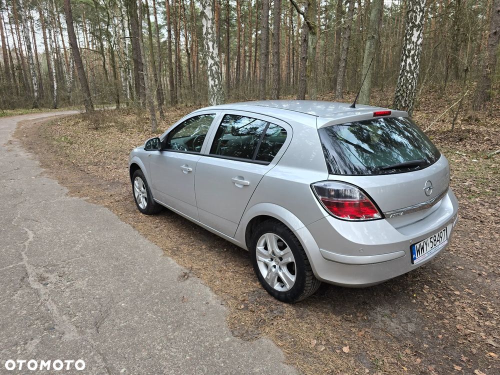 Opel Astra 1.6 Edition - 4
