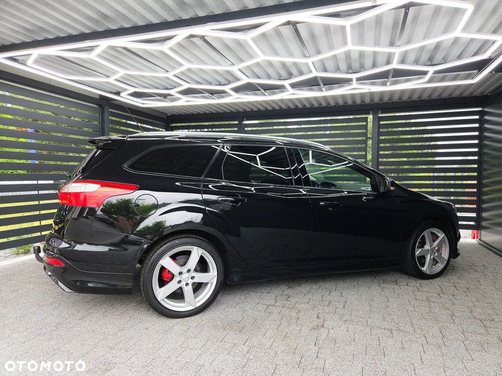 Ford Focus - 27
