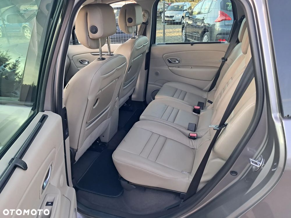 Renault Scenic 1.9 dCi Confort Privilege - 21