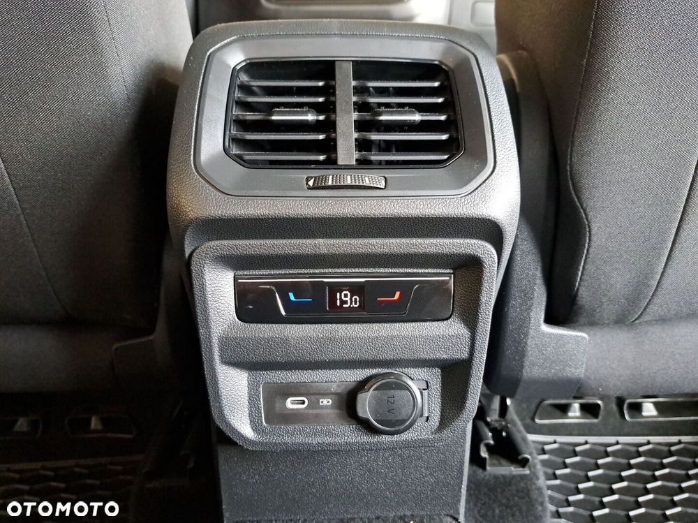 Volkswagen Tiguan - 13