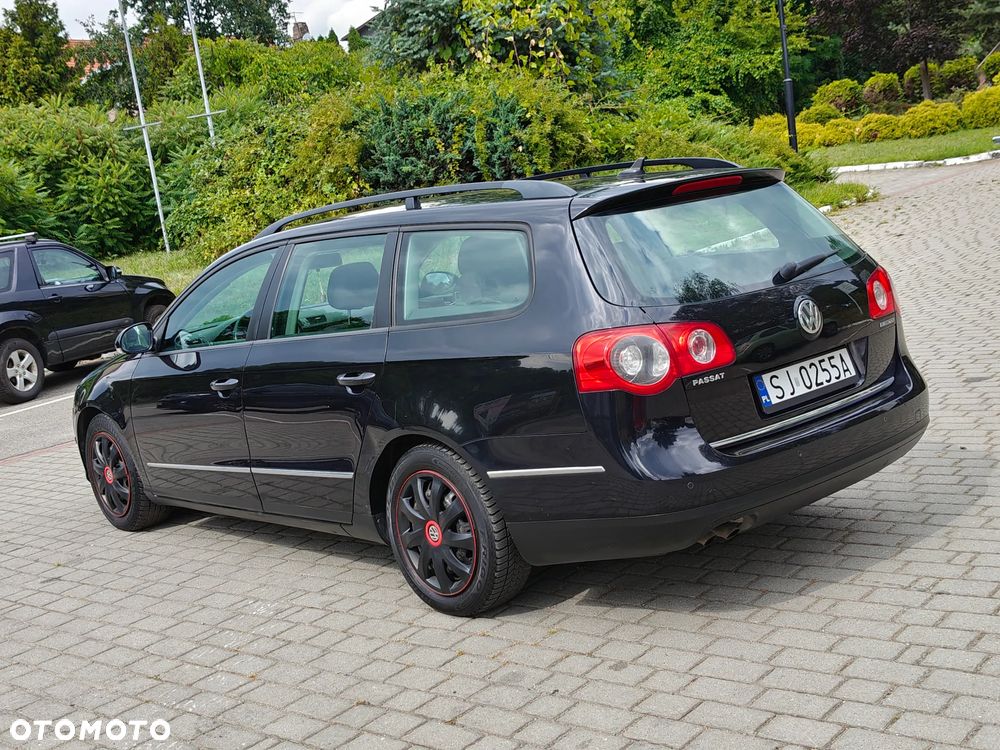 Volkswagen Passat 1.9 TDI Comfortline Family - 14