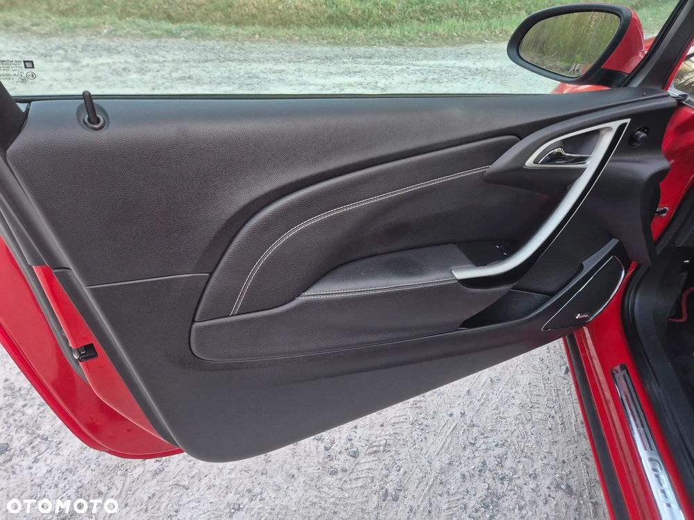 Opel Astra 1.6 T Cosmo - 29