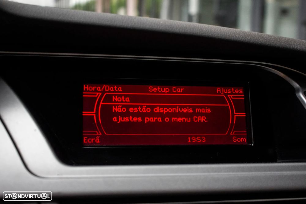 Audi A4 2.0 TDI DPF Ambition - 24