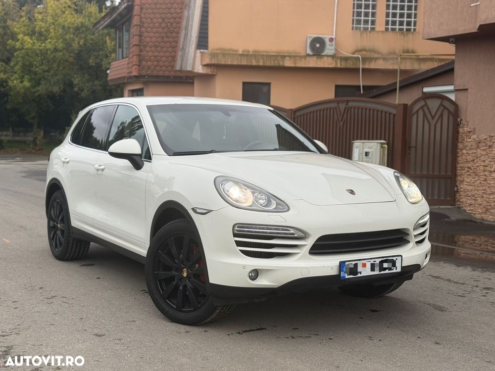 Porsche Cayenne 3.0 L V6 - 1
