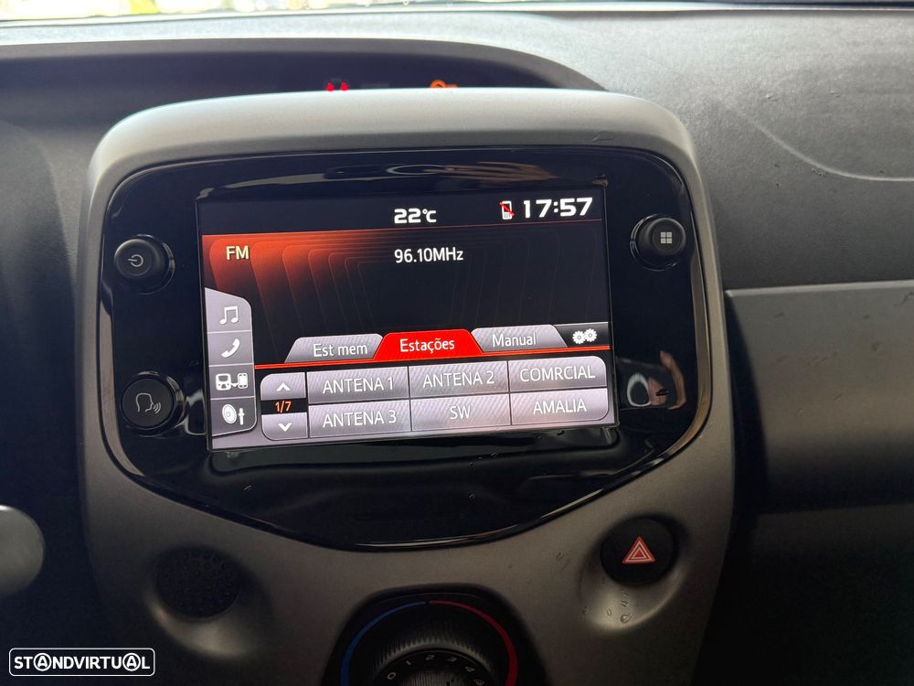 Toyota Aygo 1.0 X-Play Plus - 10