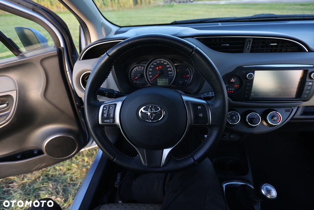 Toyota Yaris 1.33 VVT-i Comfort - 12