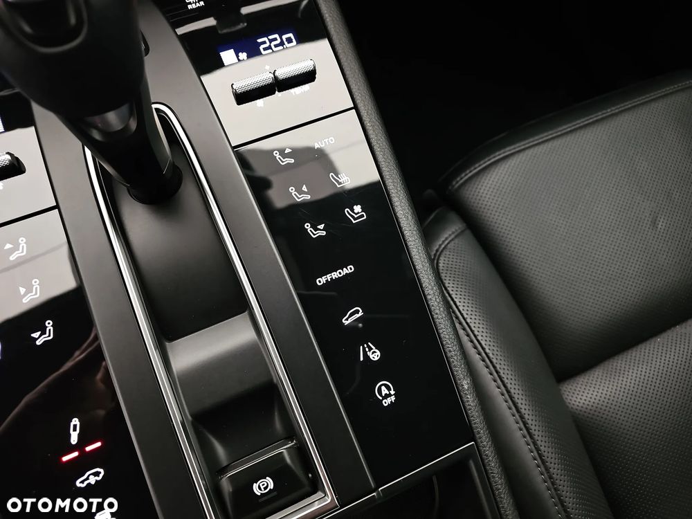 Porsche Macan T - 15