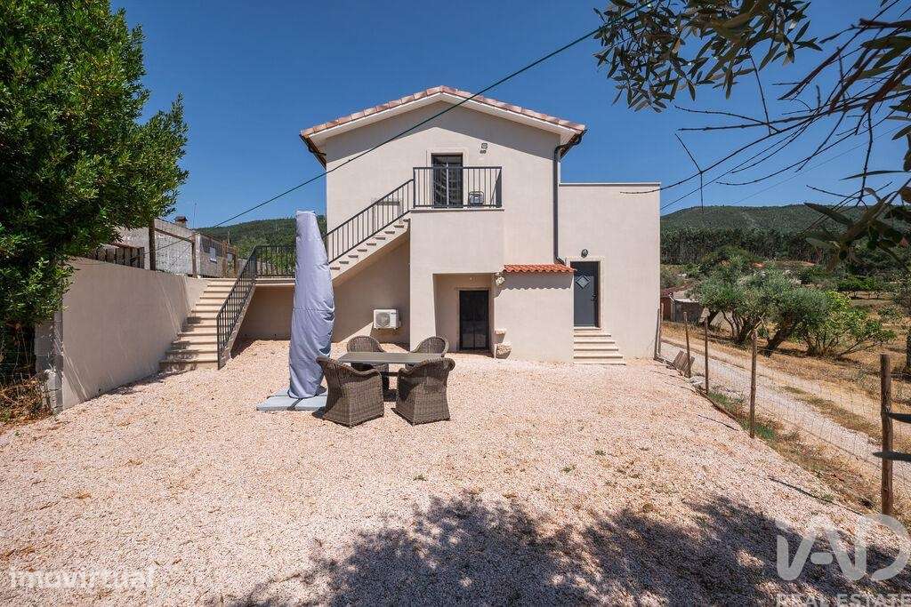 Casa / Villa T3 em São Miguel, Santa Eufémia e Rabaçal de 264 m2 - Grande imagem: 4/40