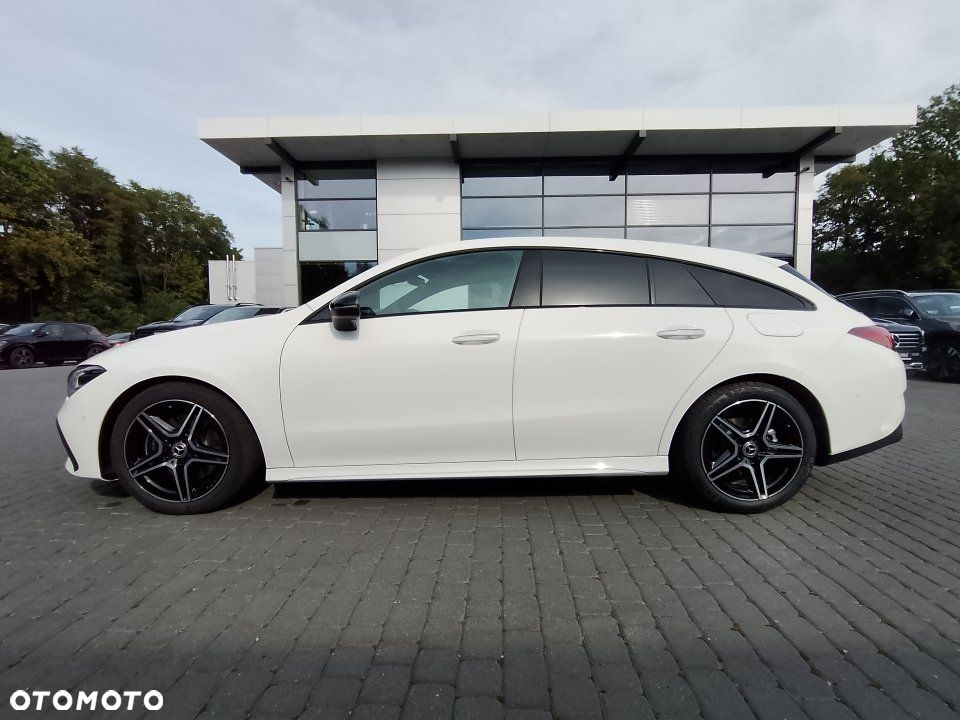 Mercedes-Benz CLA - 4
