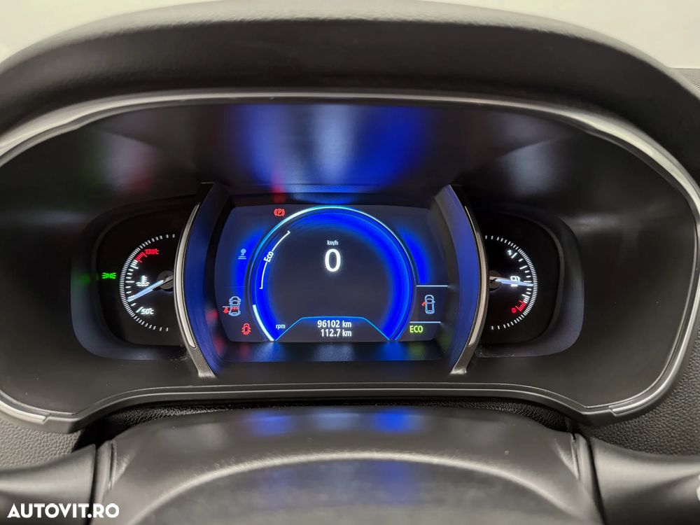 Renault Megane ENERGY TCe 100 LIFE - 23