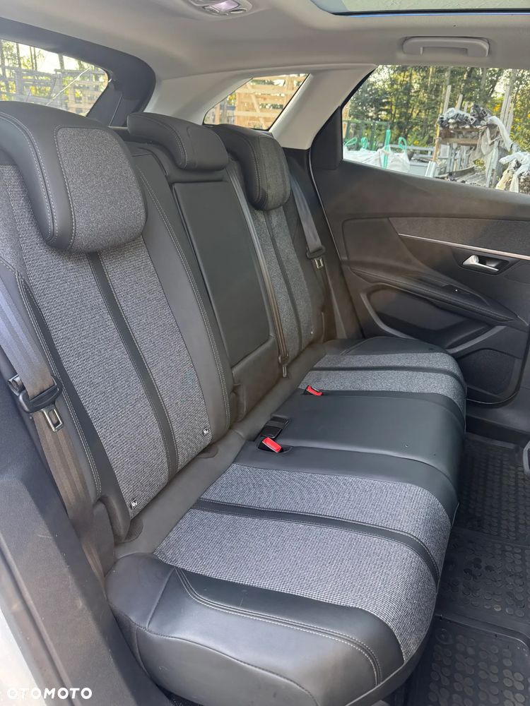 Peugeot 3008 1.6 PureTech GPF Allure S&S EAT8 - 6