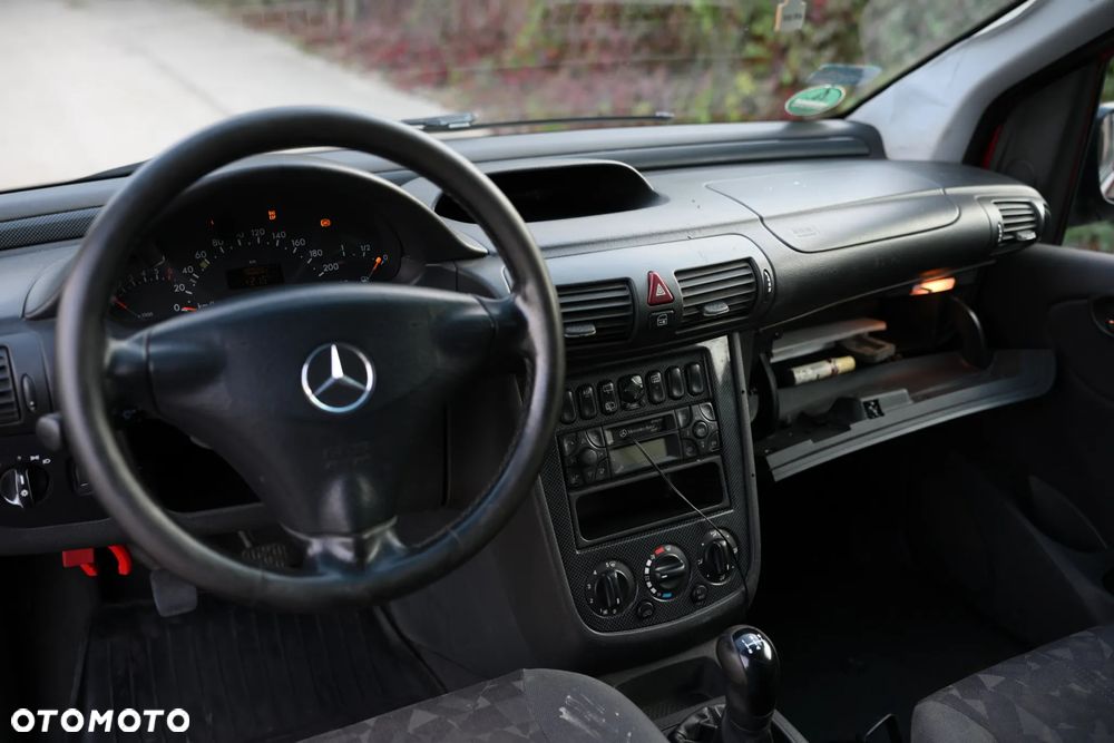 Mercedes-Benz Vaneo 1.9 La Vida - 14