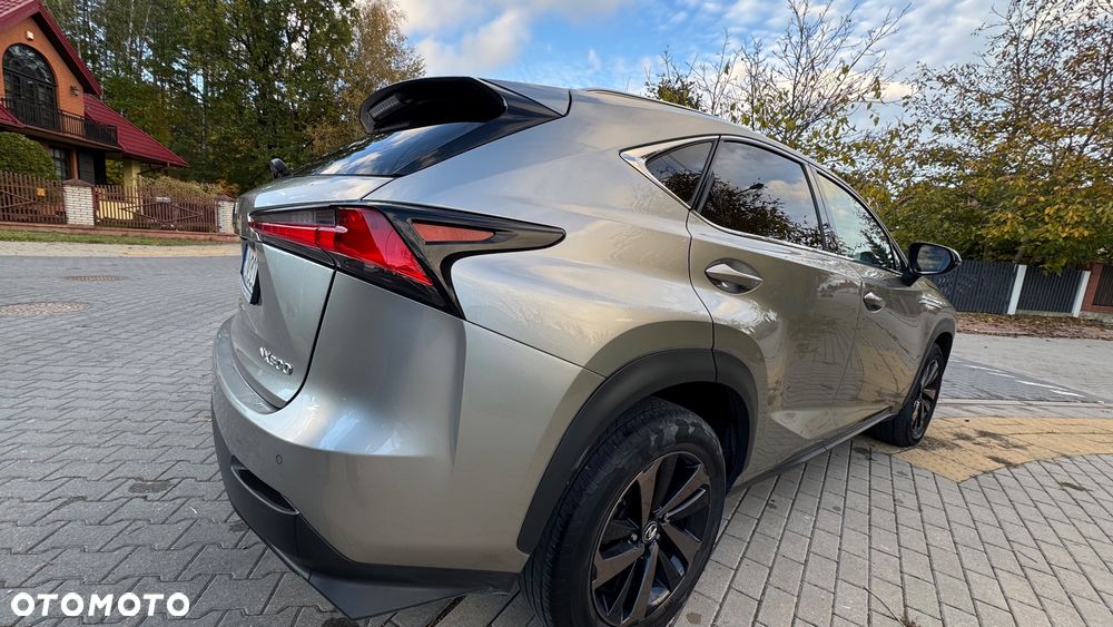 Lexus NX 300 Business Edition AWD - 9