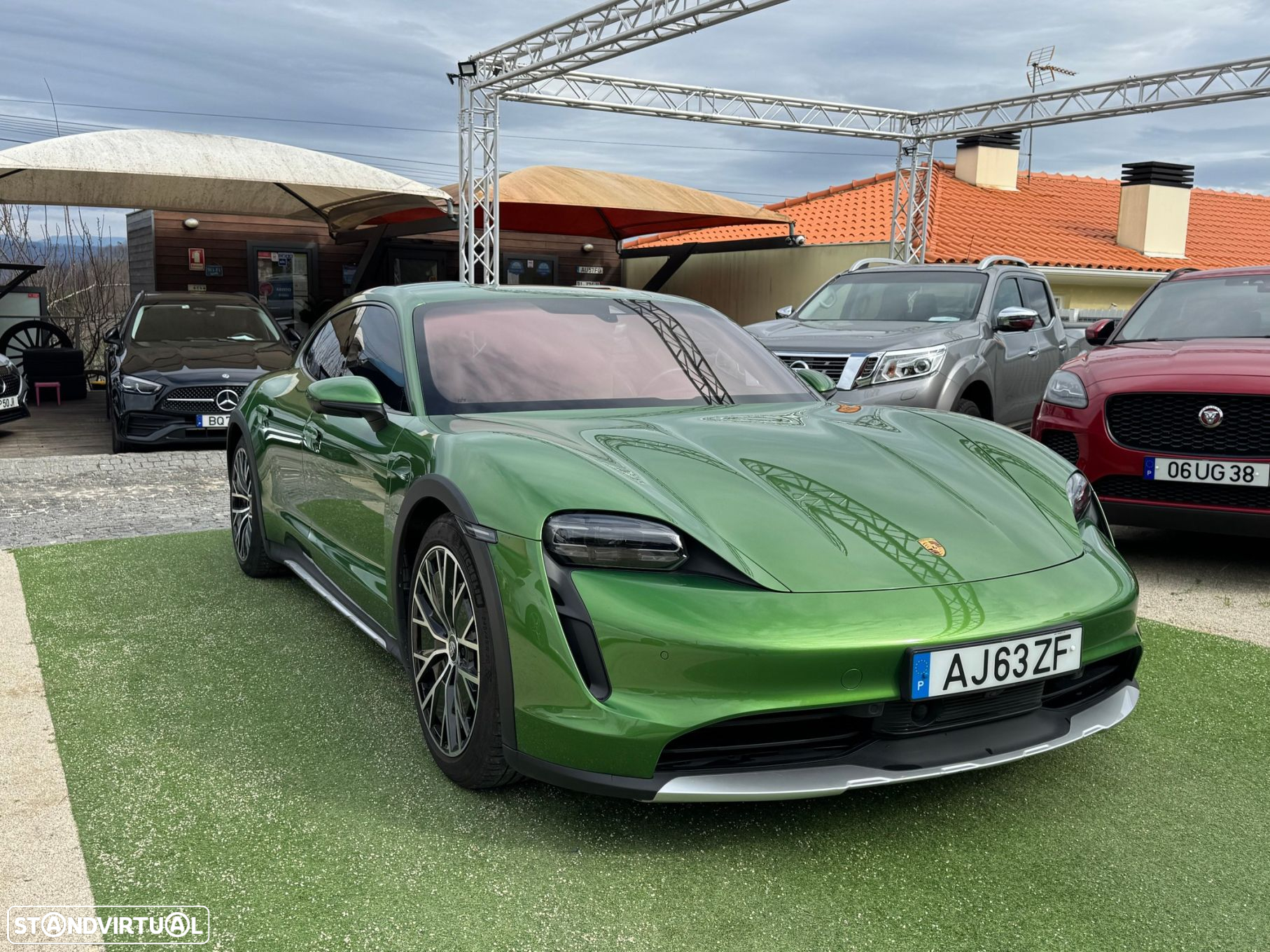 Porsche Taycan Cross Turismo 4 - 44
