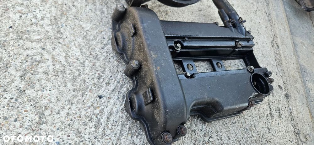 Osłona silnika pokrywa zaworów Opel Corsa C 1,0 12V 24403771 - 2
