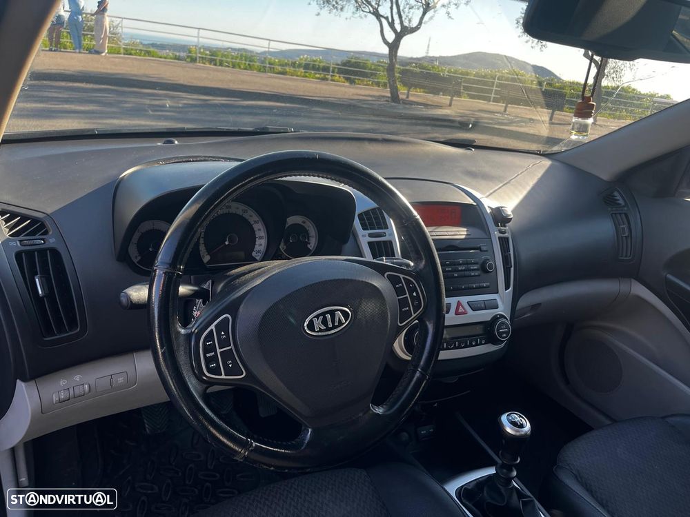 Kia Ceed SW 1.6 CRDi EX - 20
