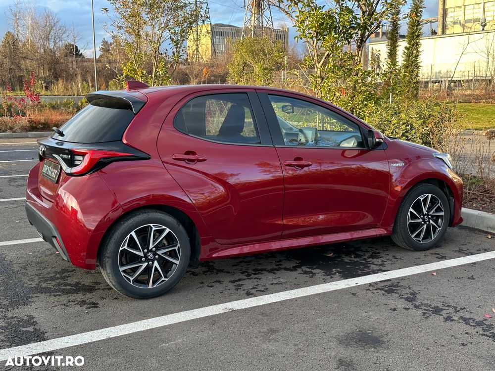 Toyota Yaris Hybrid 1.5 VVT-i - 14