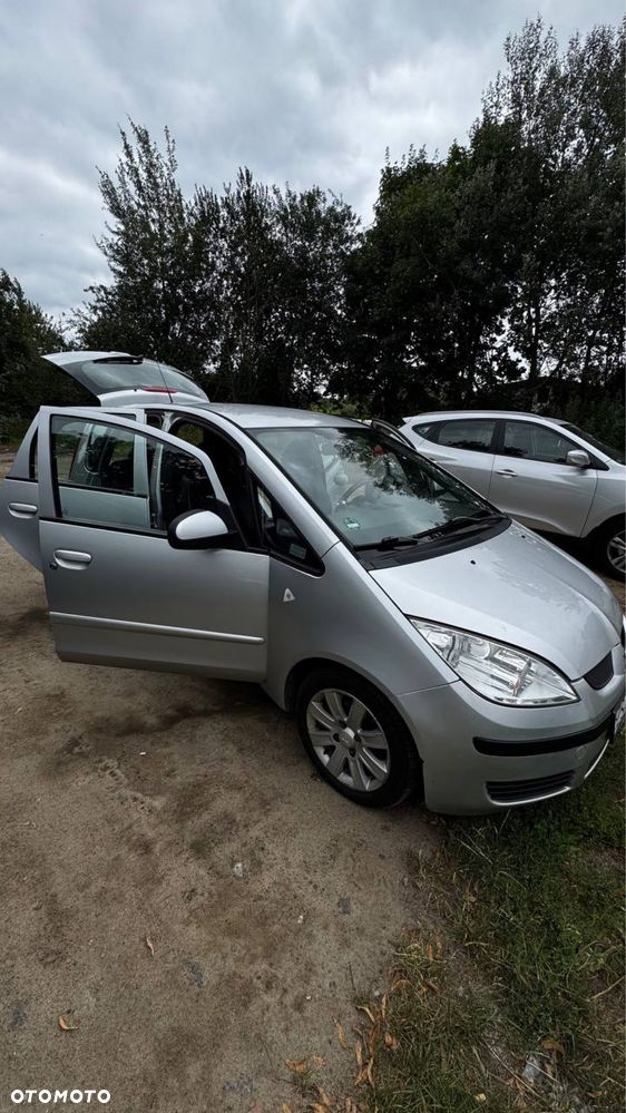 Mitsubishi Colt - 1