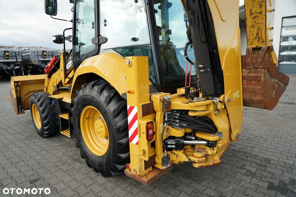 Caterpillar 432F / KOPARKO-ŁADOWARKA / 2017 / 5700 MTH / KLIMATYZACJA / KOMPLET ŁYŻEK - 16