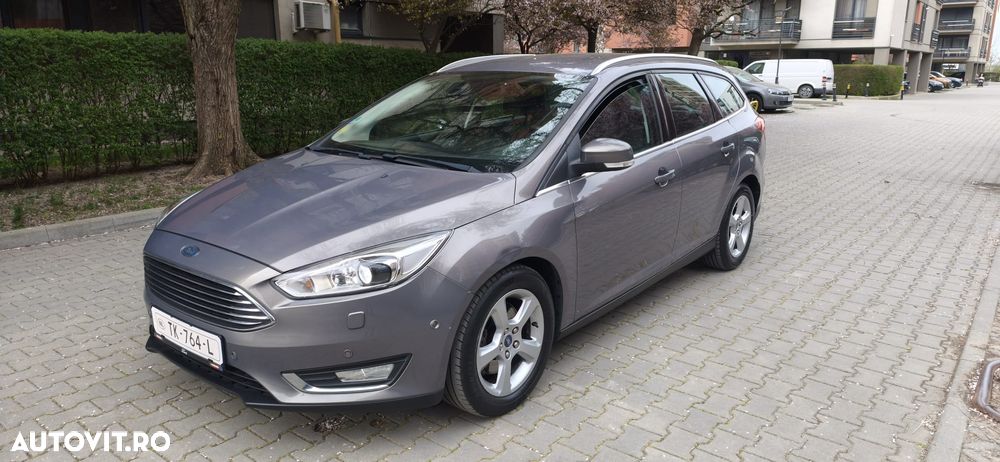 Ford Focus - 1