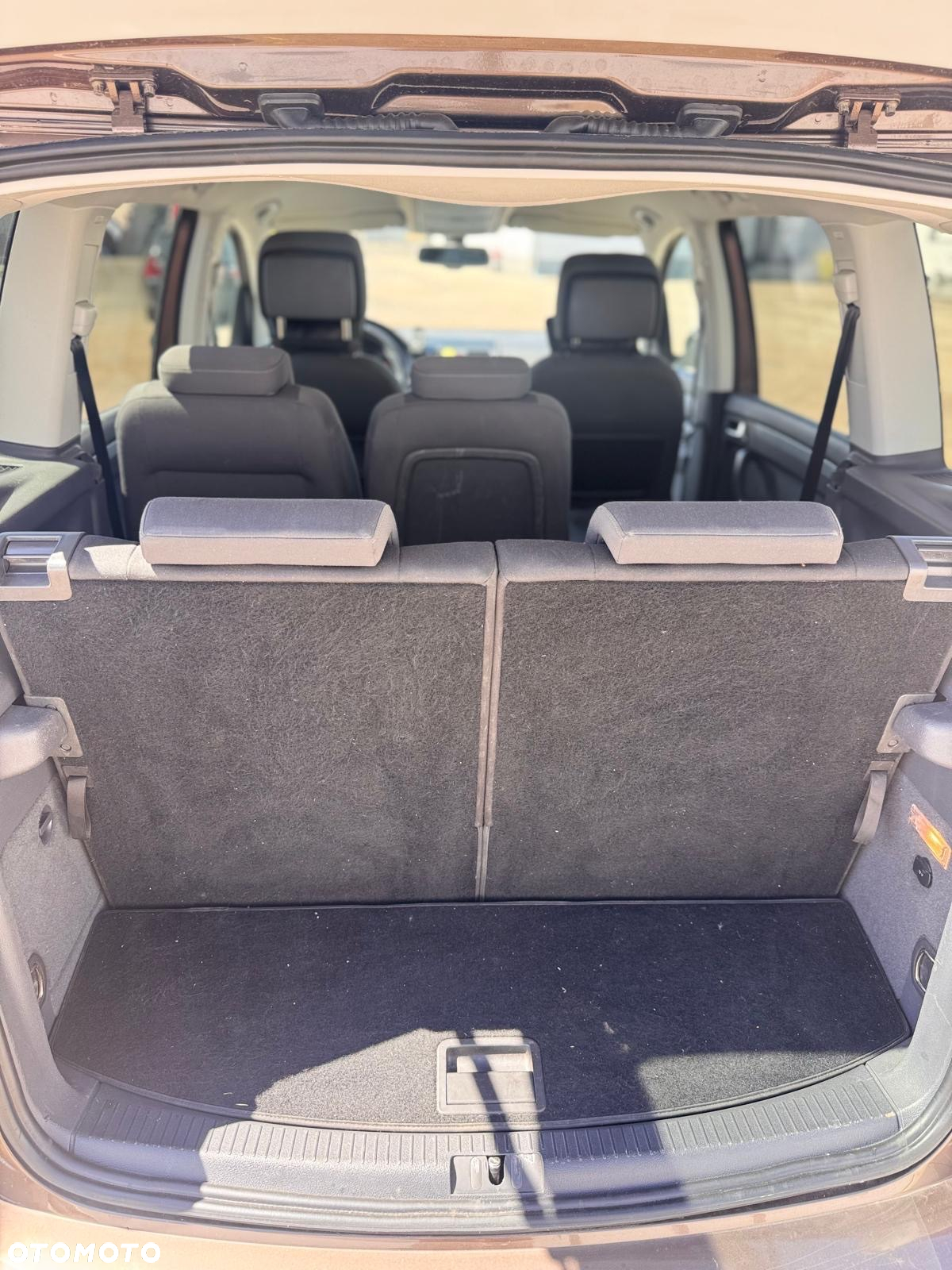 Volkswagen Touran 1.2 TSI BlueMot Comfortline - 13
