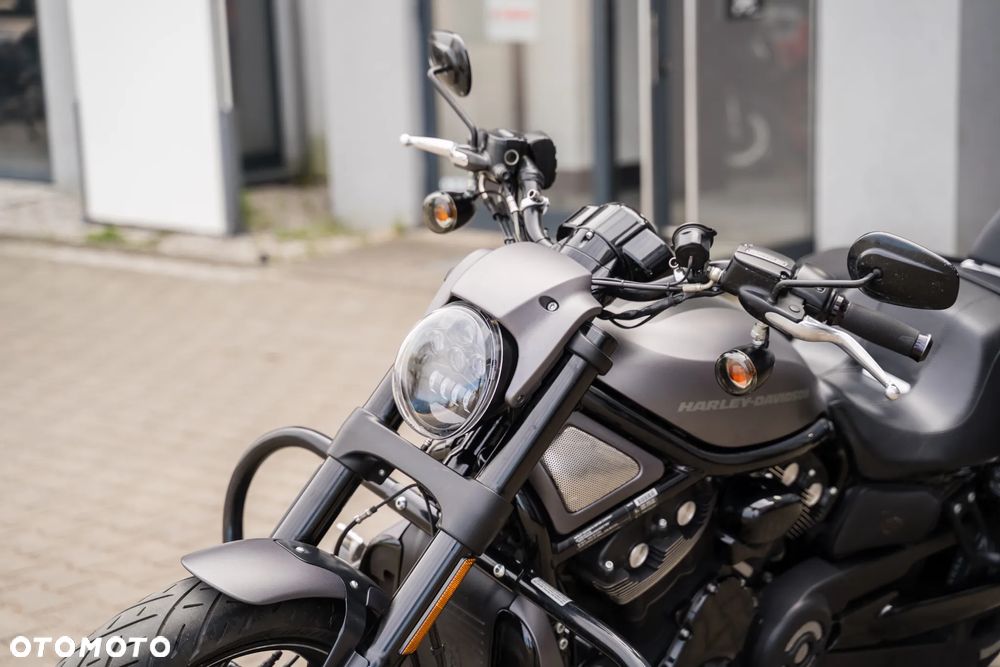 Harley-Davidson V-Rod Night Rod - 11