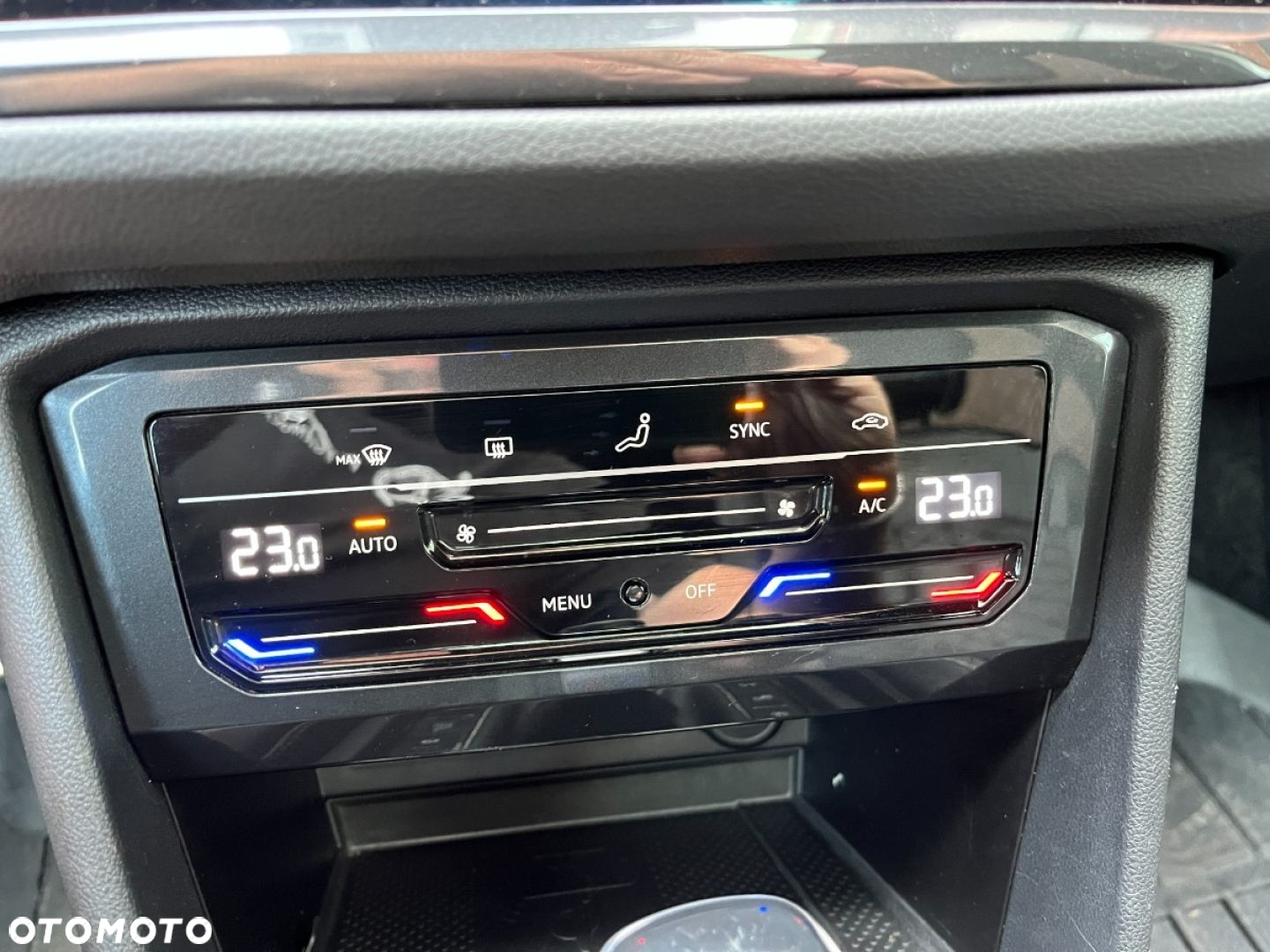 Volkswagen Tiguan 2.0 TDI SCR DSG R-Line - 18