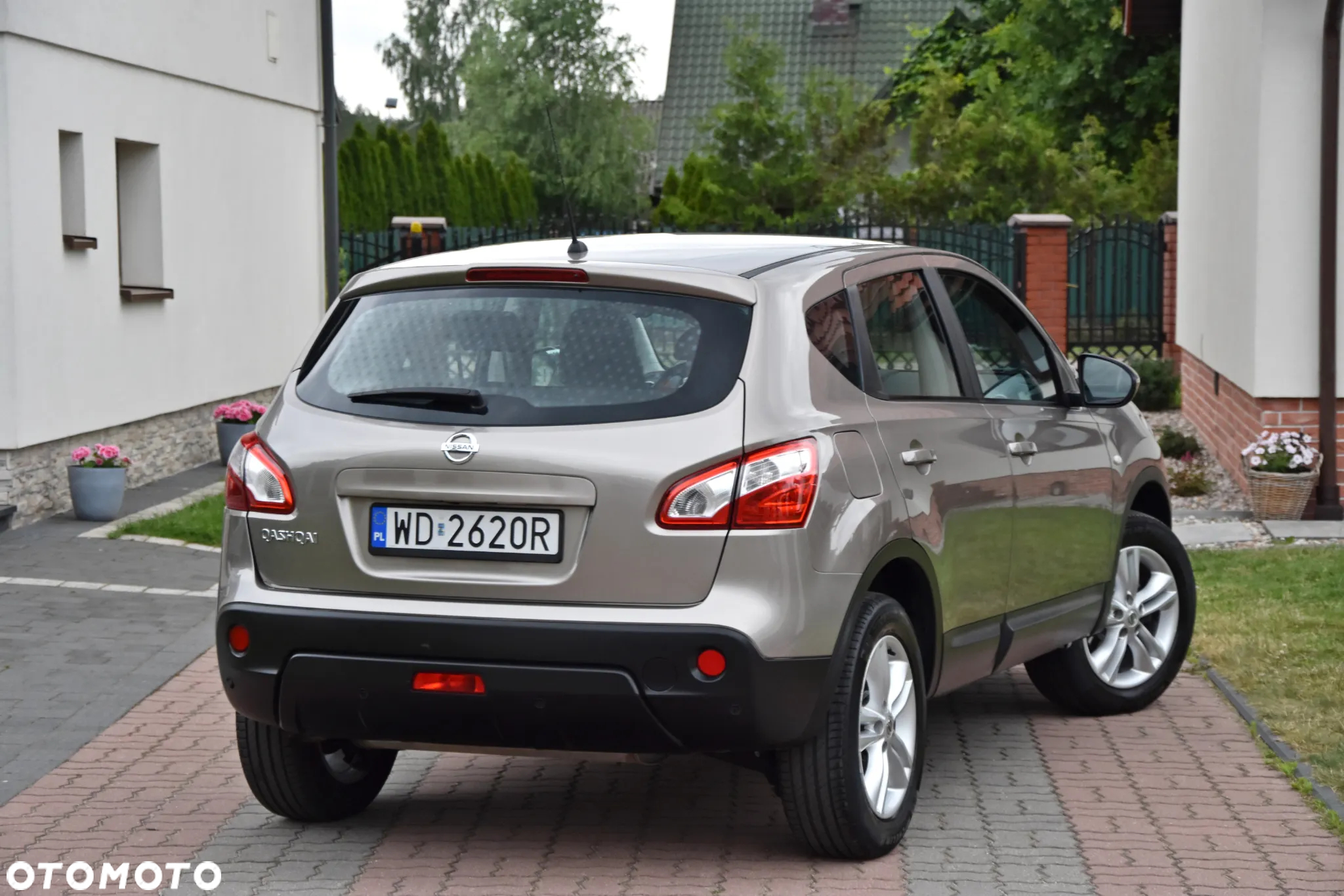 Nissan Qashqai - 10