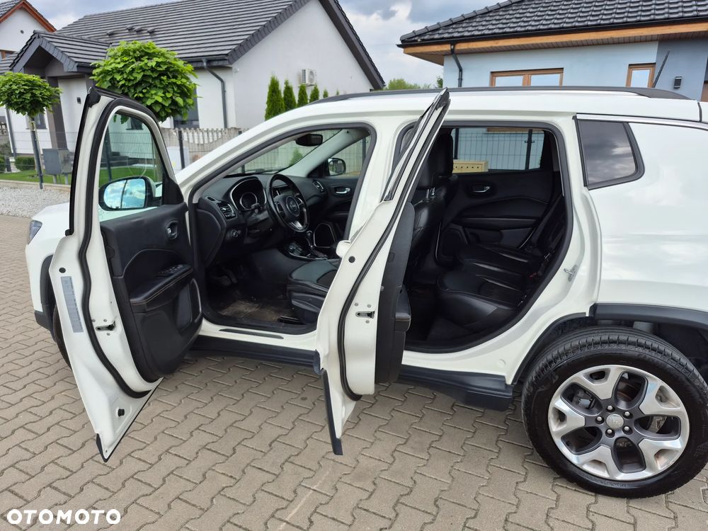 Jeep Compass 2.0 MultiJet Active Drive Automatik Limited - 24