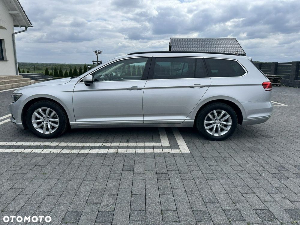Volkswagen Passat - 13