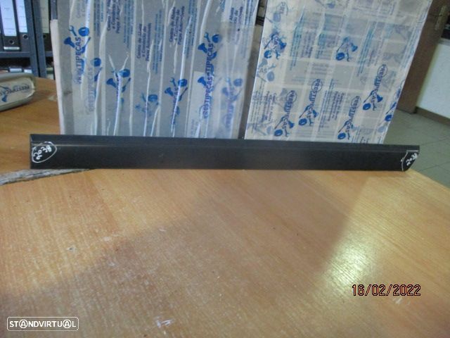 Grelha Friso 2026900562 MERCEDES W202 1996 4P TE - 4