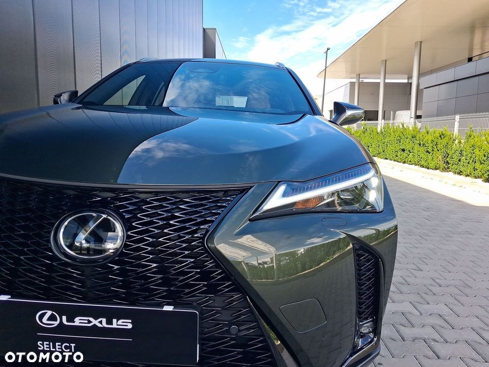 Lexus UX - 21