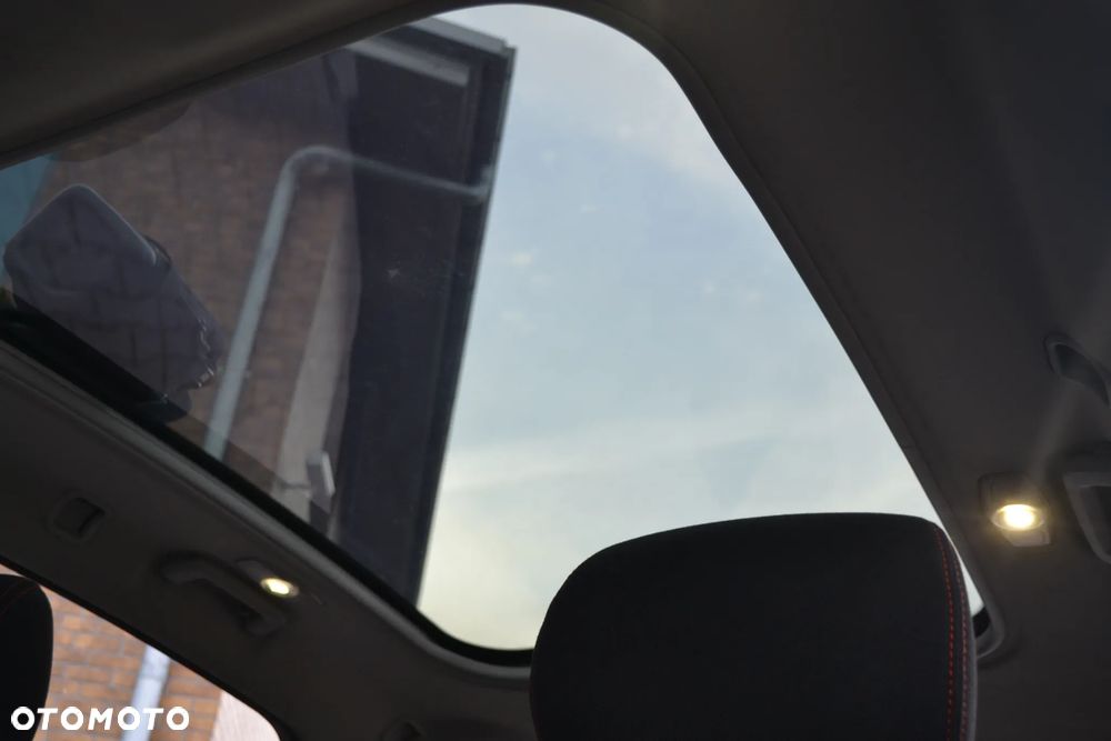 Ford S-Max 2.0 TDCi DPF Titanium - 35