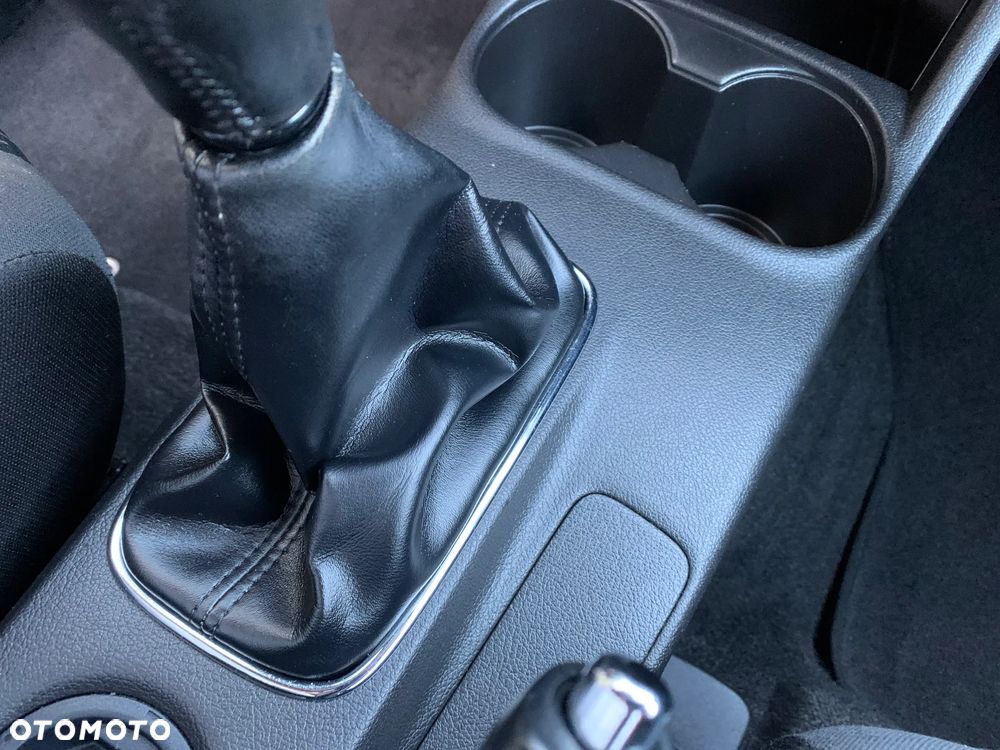 Mitsubishi Outlander - 29