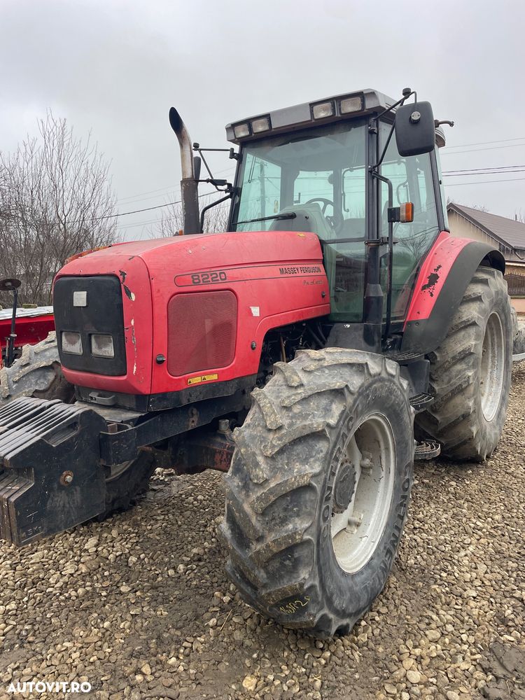 Massey Ferguson 8220 - 1