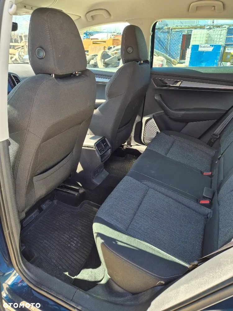 Skoda Karoq 2.0 TDI SCR 4x4 Style DSG - 10