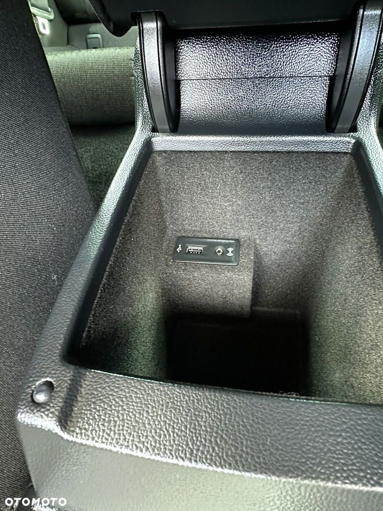 Volkswagen Passat Variant 2.0 TDI BMT Comfortline - 33
