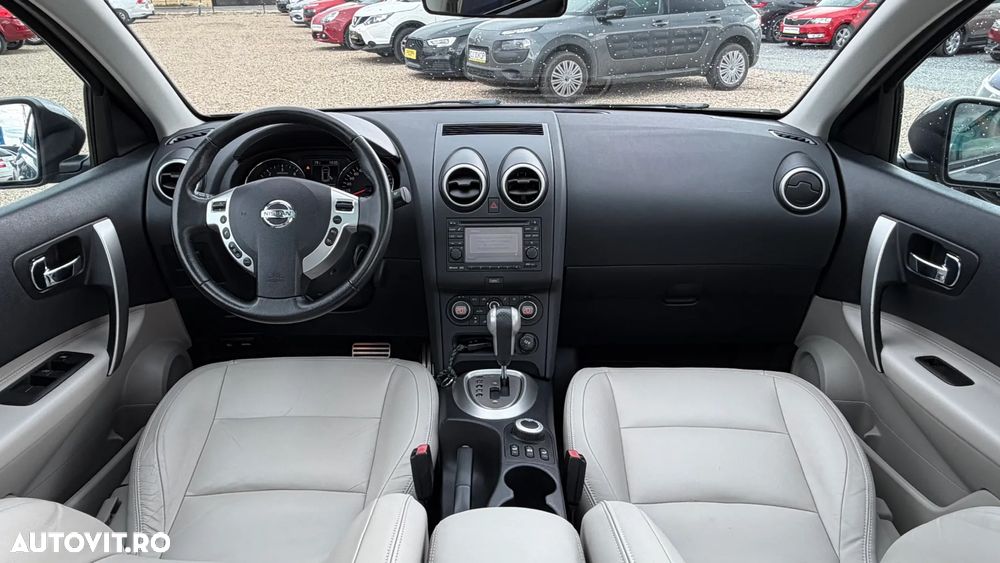 Nissan Qashqai 2.0 DCI 4 x 4 DPF Aut tekna - 16