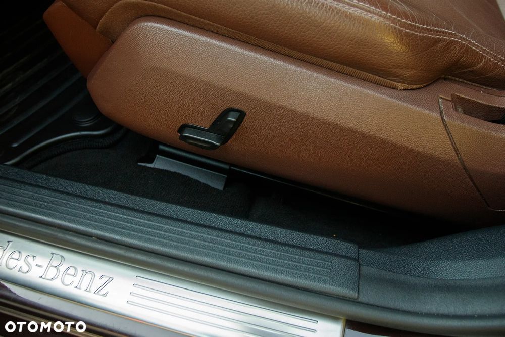 Mercedes-Benz Klasa E 350 CDI BlueEff Avantgarde - 37