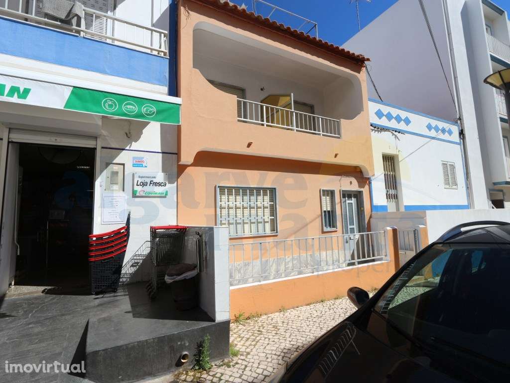 Moradia T4+2 na 2ª linha da Praia de Monte Gordo - Grande imagem: 2/36