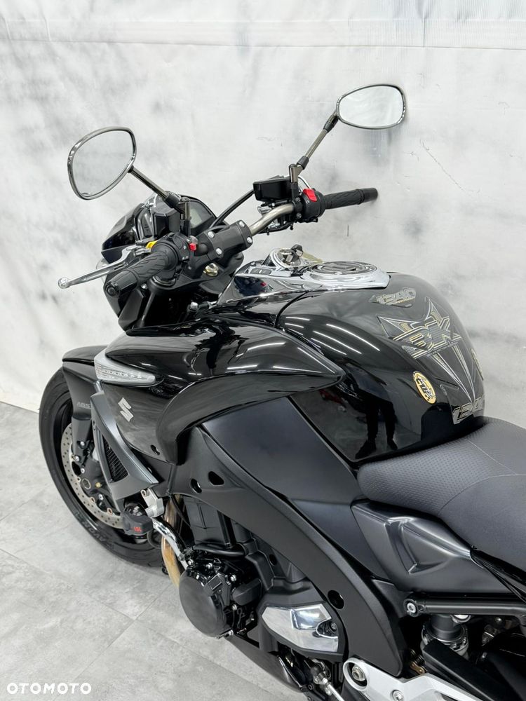 Suzuki GSX - 9