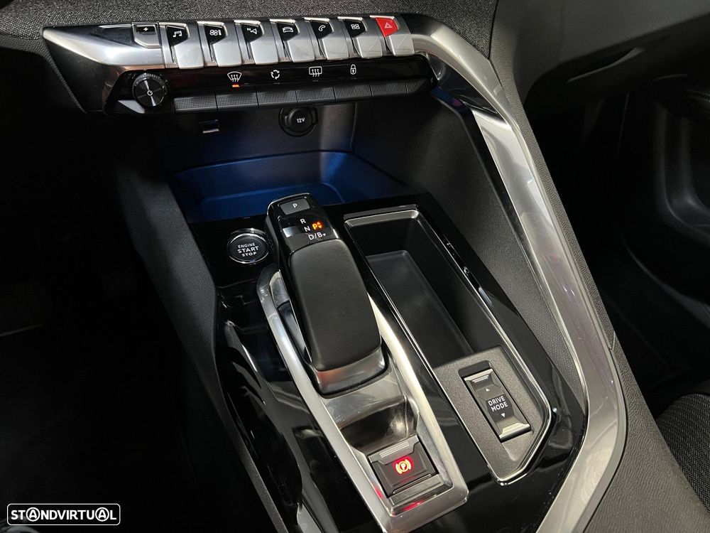 Peugeot 3008 1.6 Hybrid Allure Pack e-EAT8 - 19