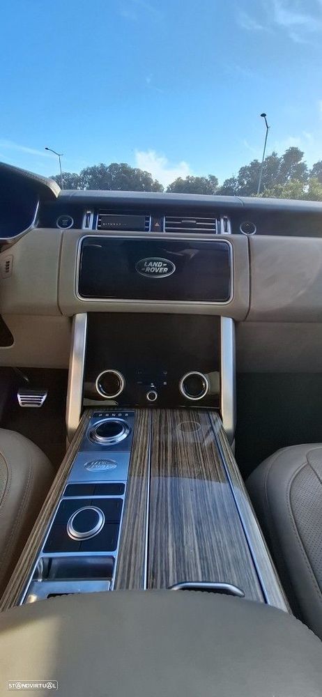 Land Rover Range Rover P400e Plug-in Vogue - 17