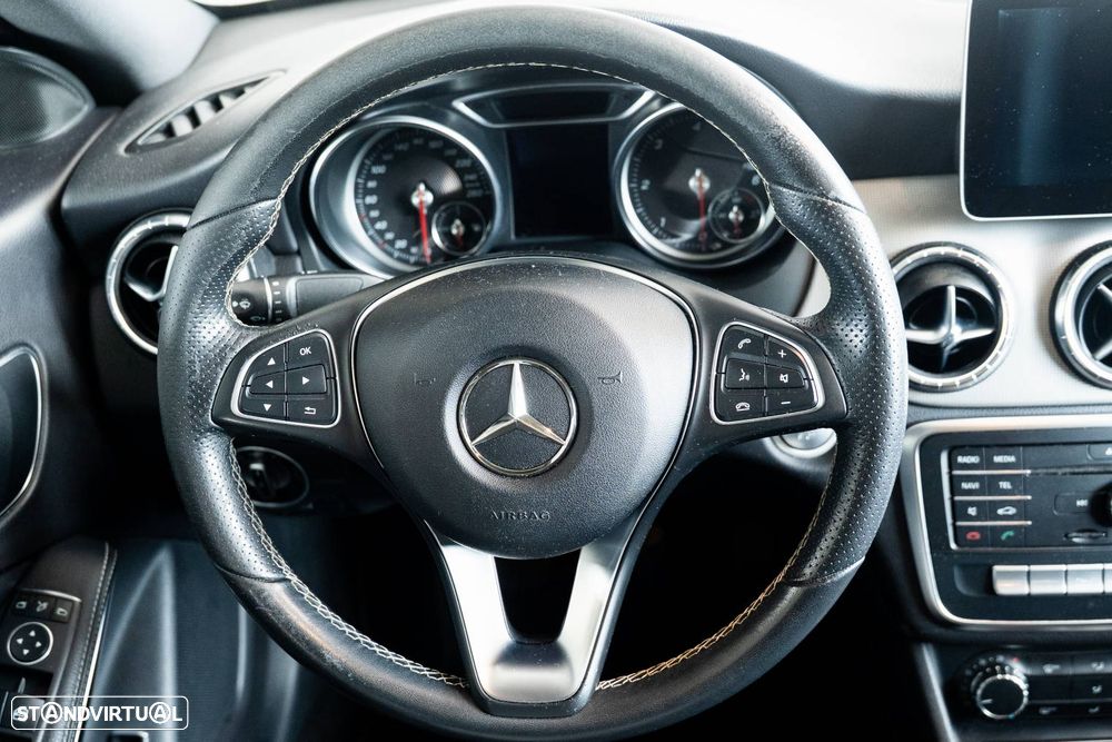 Mercedes-Benz CLA 180 d - 13